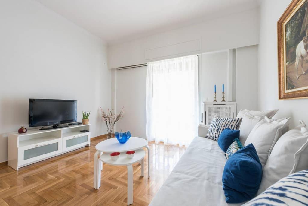 New! Bright & Remodeled 1Bed Apt 2Min Walk To Acropolis Athens Exterior photo